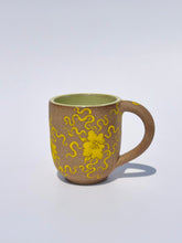 Rounded Floral Mug in Yellow - Second