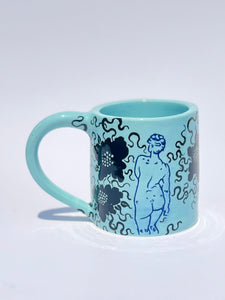 ** NEW ** Robin's Egg Classic Blue Figure Mug with Black Flowers