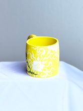 Canary Yellow Recline Mug