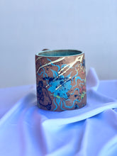 *** Bilitis Mug in Blue Neon