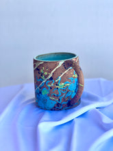 *** Bilitis Mug in Blue Neon