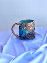 *** Bilitis Mug in Blue Neon