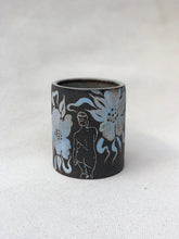 Dark Flower Cup in Blue