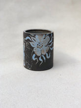 Dark Flower Cup in Blue